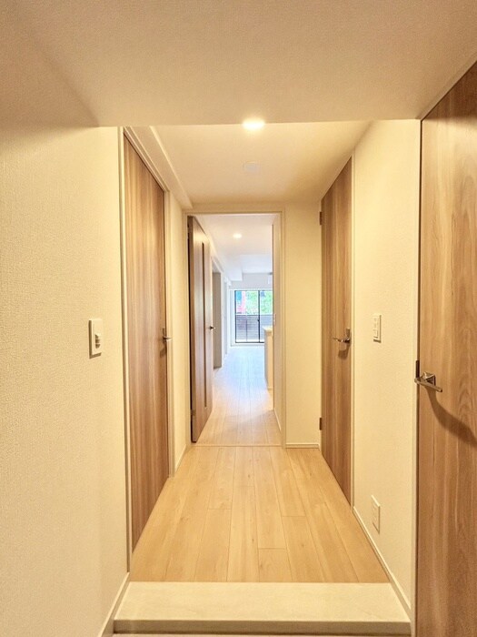 物件内観写真19　(廊下)