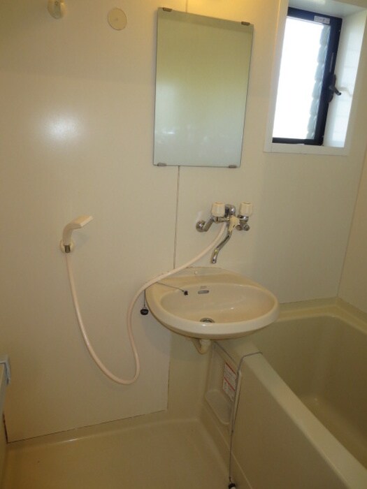 物件内観写真10　(バス／シャワールーム等)