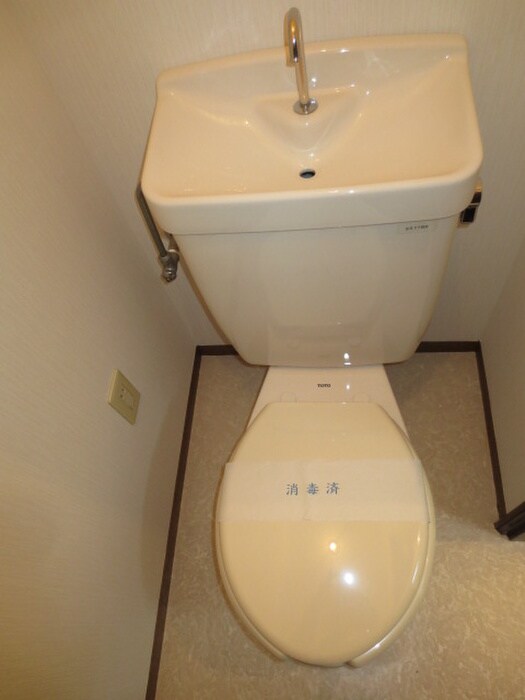 物件内観写真11　(トイレ)