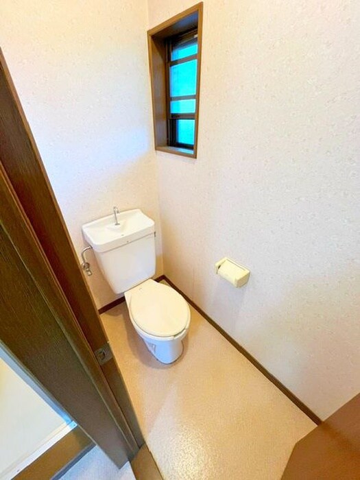 物件内観写真11　(トイレ)