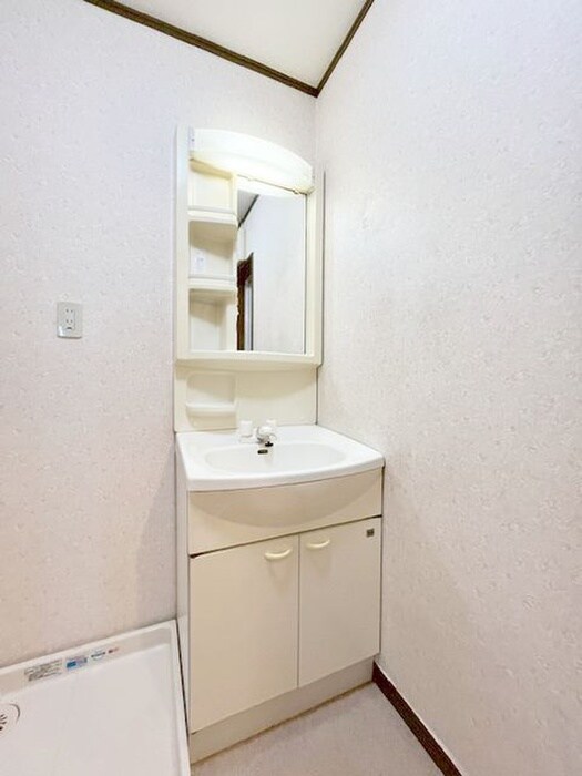 物件内観写真12　(洗面)