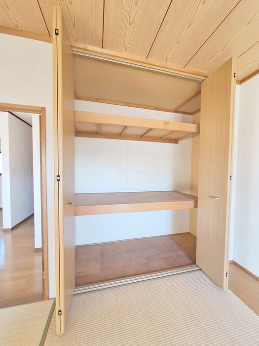 物件内観写真18　(収納)