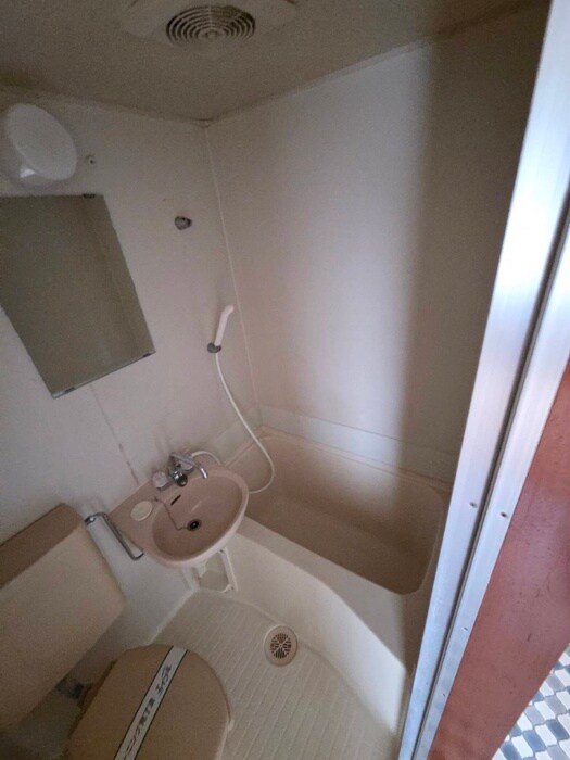 物件内観写真11　(洗面)