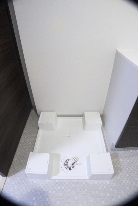 物件内観写真12　(洗濯機置場)