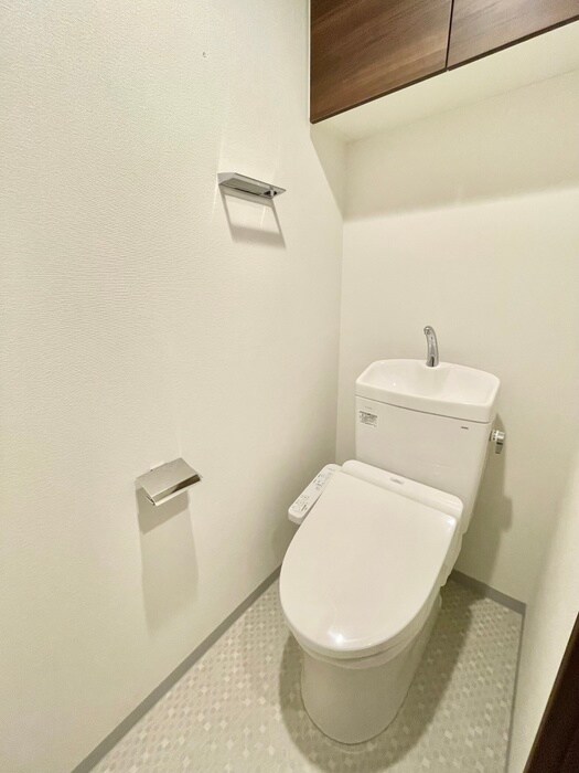 物件内観写真14　(トイレ)