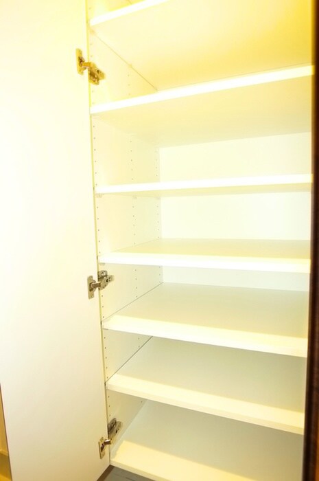 物件内観写真16　(靴箱)