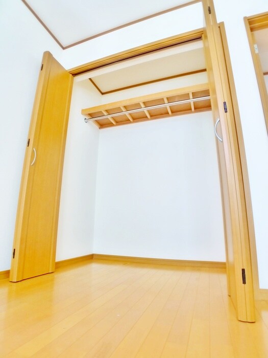 物件内観写真11　(収納)