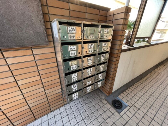 物件外観写真4　(建物設備)