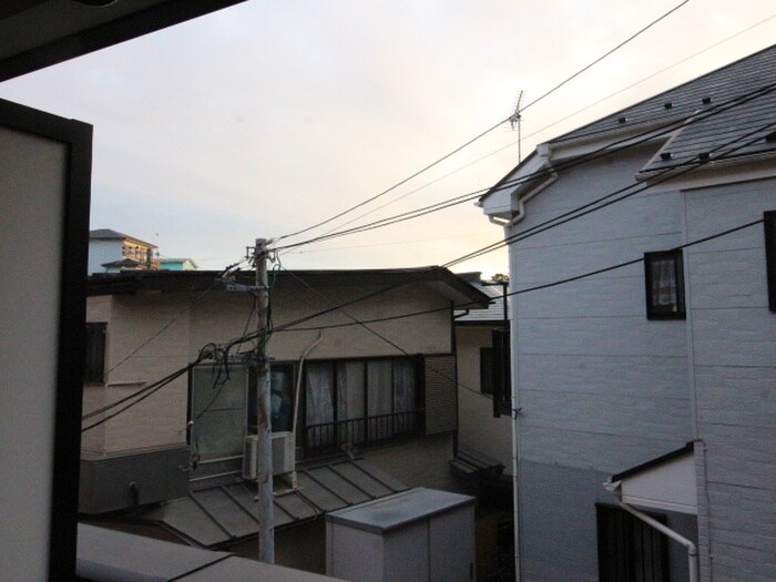 物件内観写真17　(室内からの展望)