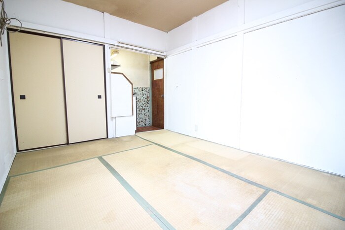 物件内観写真8　(居室)