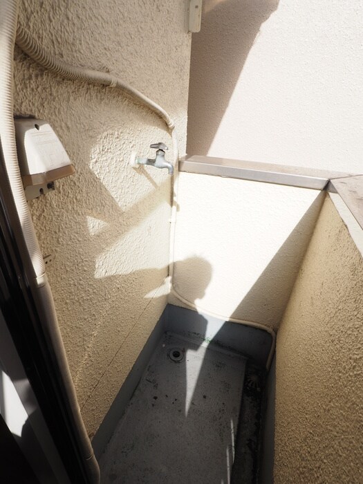 物件内観写真8　(洗濯機置場)