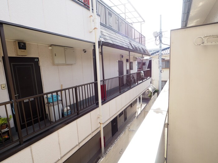 物件内観写真22　(室内からの展望)