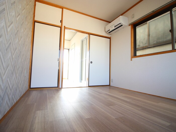 物件内観写真9　(居室)