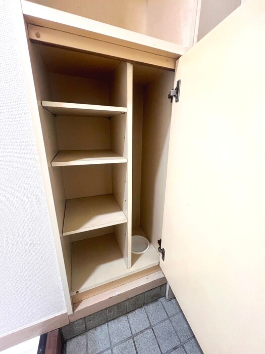 物件内観写真16　(靴箱)