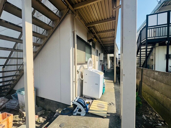 物件外観写真3　(エントランス部分)