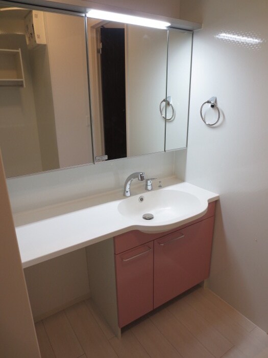 物件内観写真13　(洗面)