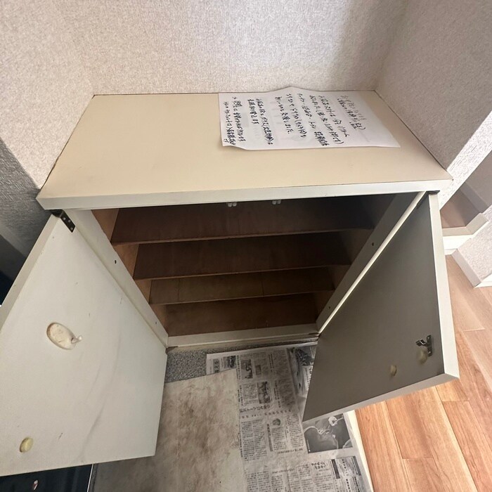 物件内観写真8　(靴箱)