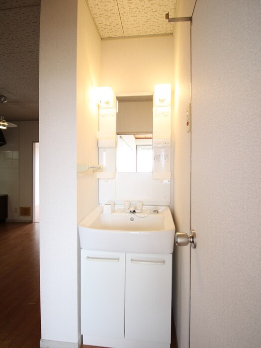 物件内観写真18　(収納)