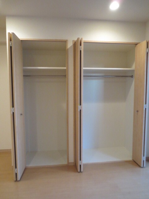 物件内観写真10　(収納)