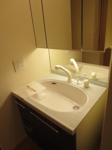 物件内観写真14　(洗面)