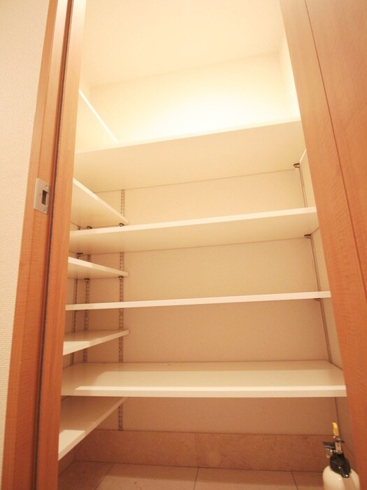 物件内観写真19　(靴箱)