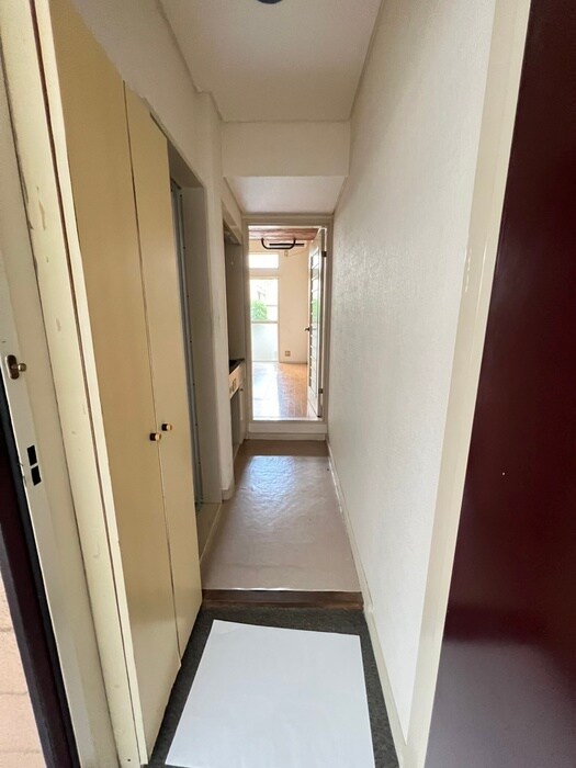 物件内観写真16　(廊下)
