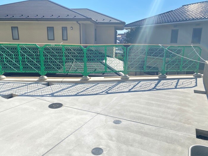 物件外観写真5　(駐輪場)