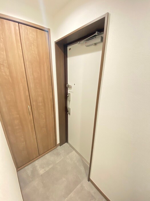 物件内観写真17　(玄関)