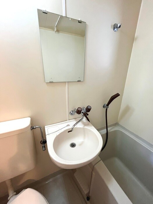 物件内観写真11　(洗面)