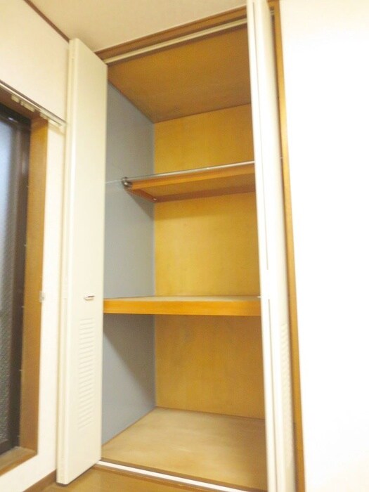 物件内観写真10　(収納)