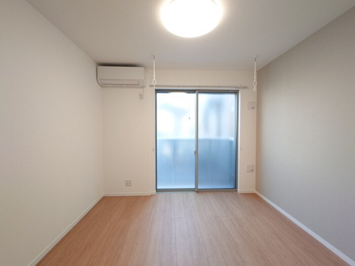 物件内観写真5　(居室)