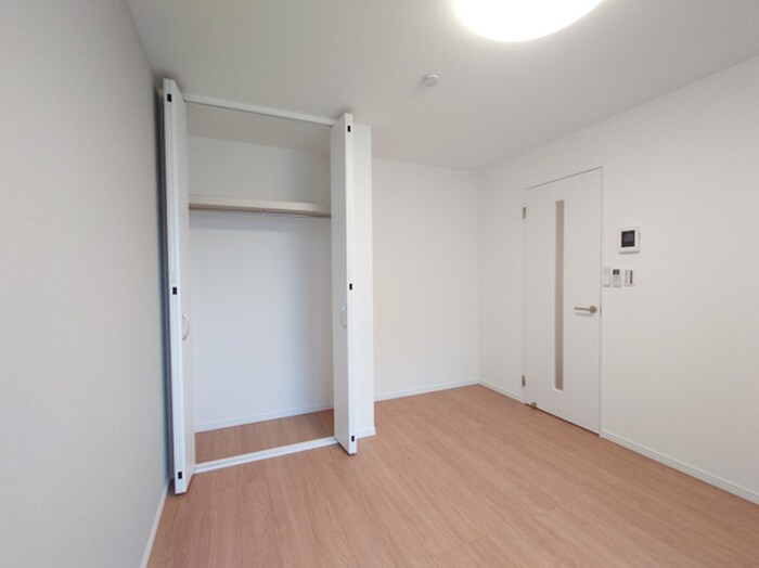 物件内観写真6　(居室)