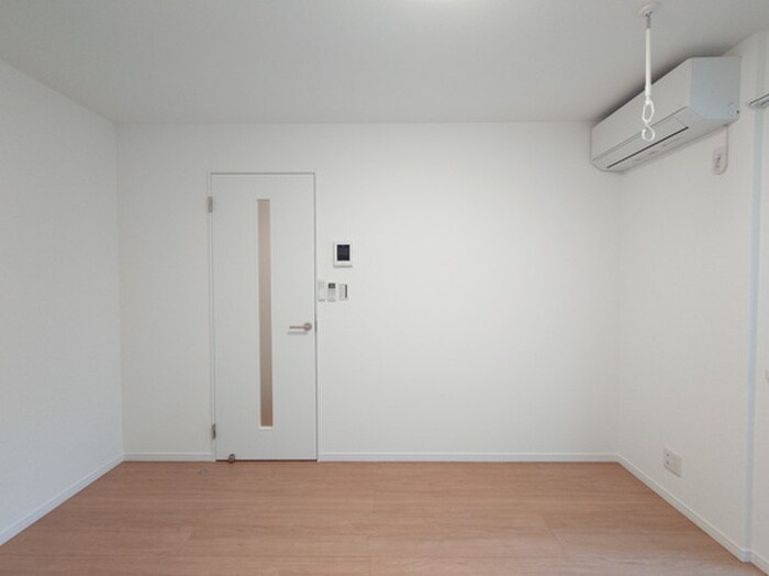 物件内観写真7　(室内からの展望)