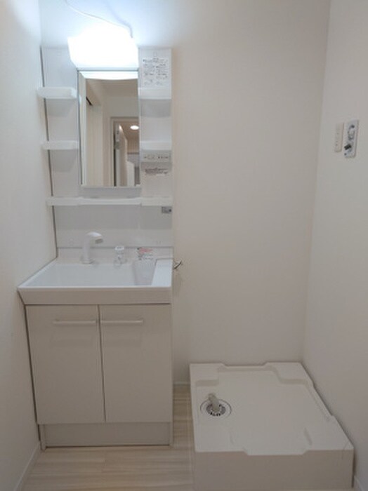 物件内観写真9　(洗面)