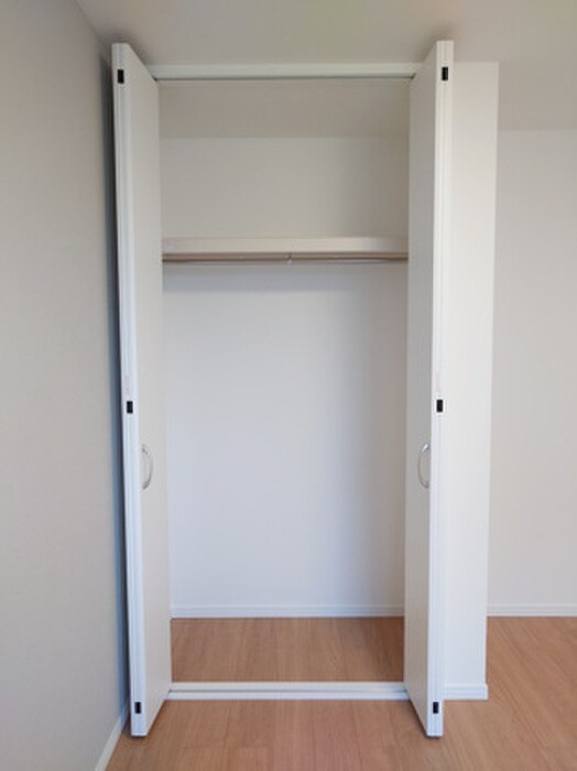 物件内観写真13　(収納)