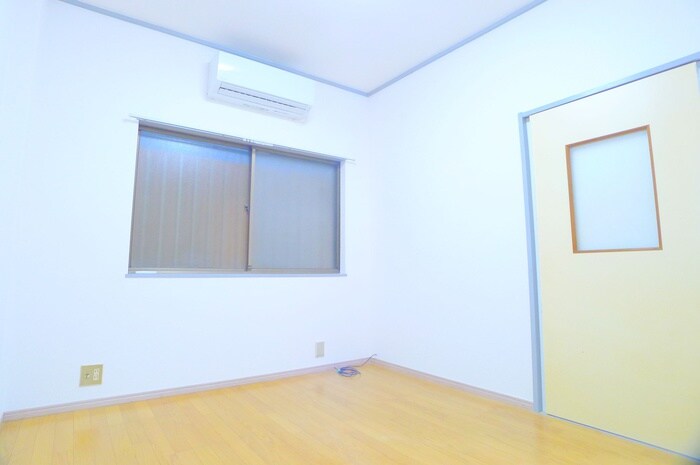 物件内観写真9　(居室)