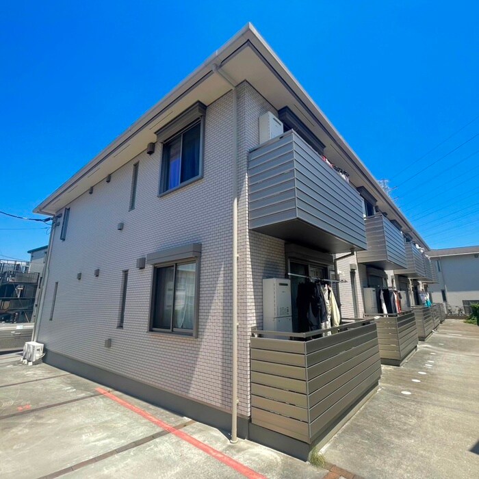 物件外観写真1　(外観写真)