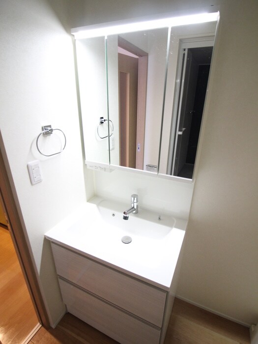 物件内観写真10　(洗面)