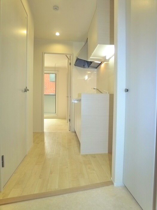 物件内観写真10　(玄関)