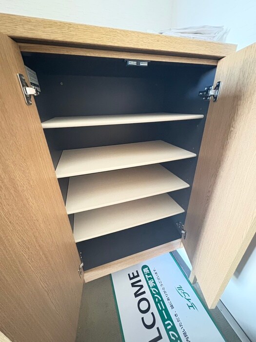 物件内観写真8　(靴箱)