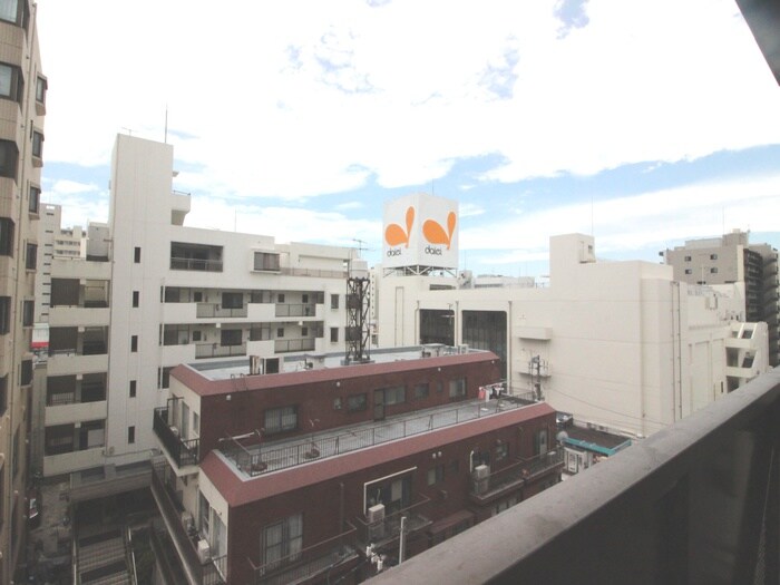 物件内観写真16　(室内からの展望)