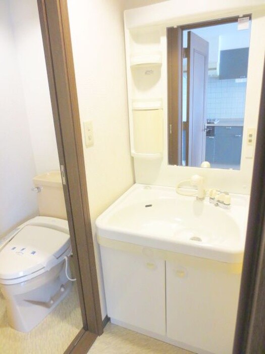 物件内観写真12　(洗面)