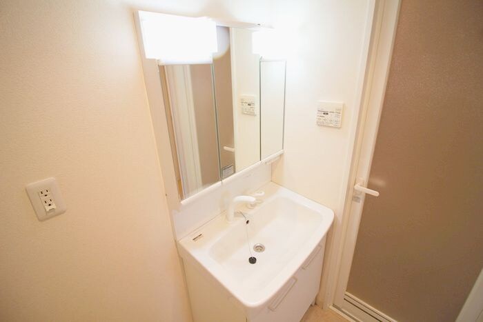 物件内観写真14　(洗面)