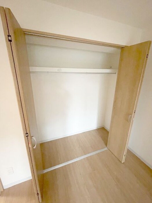 物件内観写真11　(収納)