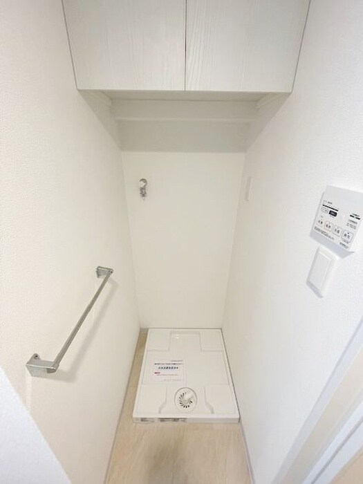 物件内観写真14　(洗濯機置場)