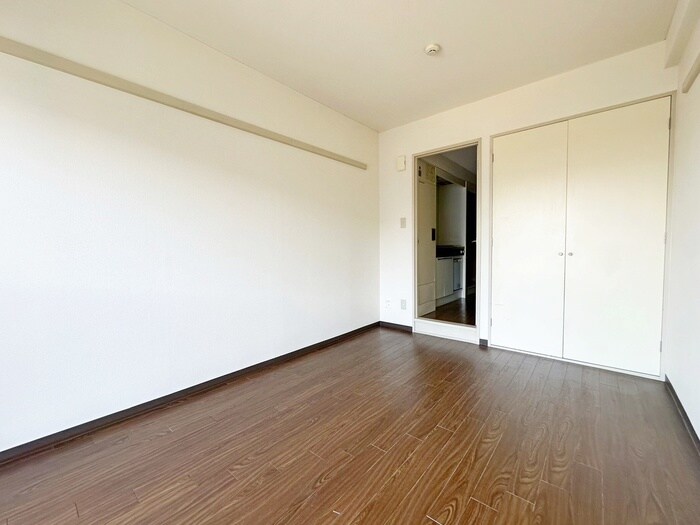 物件内観写真9　(居室)