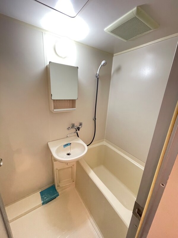 バス／シャワールーム等