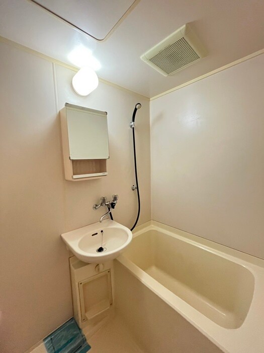 物件内観写真10　(バス／シャワールーム等)