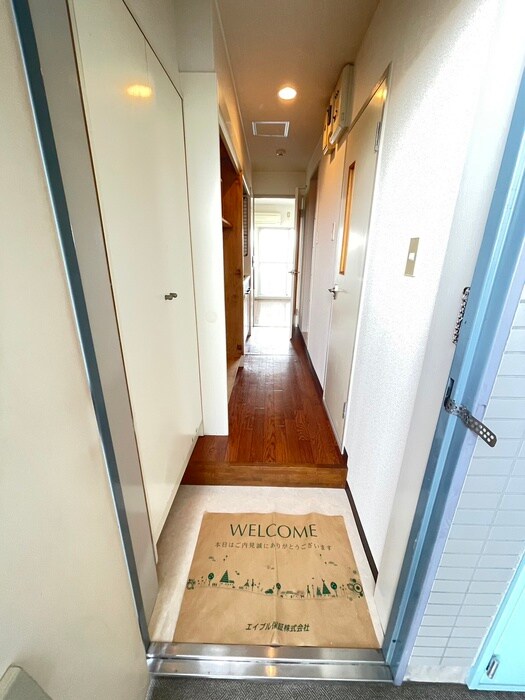 物件内観写真12　(廊下)