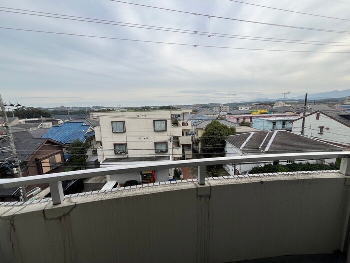 物件内観写真16　(室内からの展望)